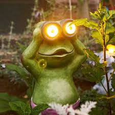 Solar Powered Frog Garden Light Resin