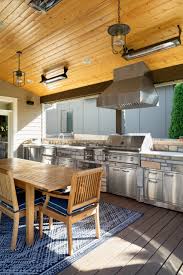 Indoor Kitchen To Get An Outdoor Vibe