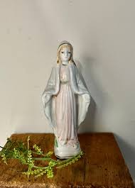 Vintage Ceramic Blessed Virgin Mary