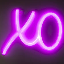 Valentine S Xo Led Wall Light 8 8in X 7