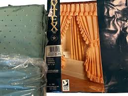Vintage Double Swag Fabric Shower