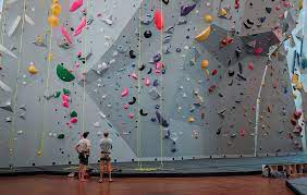Mesa Rim Climbing Gym Opens First Texas