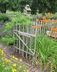 Rustic Garden Fence Diy Garden Fence