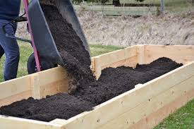 Filling Your Raised Beds Right How To