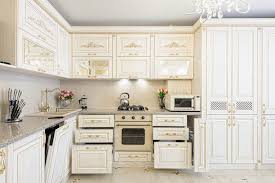 What Color Walls Go With Cream Cabinets