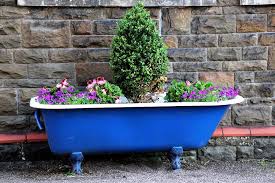 20 Lovely Old Bathtub Garden Ideas