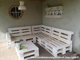 Over 40 Pallet Furniture Ideas That You