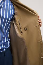 To Travel Trench Coat With Tie Belt