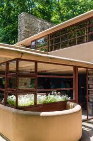 Fallingwater A Look At Frank Lloyd