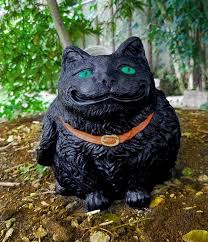 Black Cat Garden Statue For Autumn Or