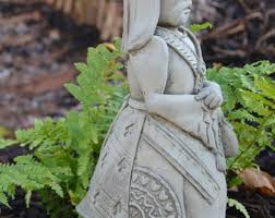 Queen Of Hearts Alice In Wonderland