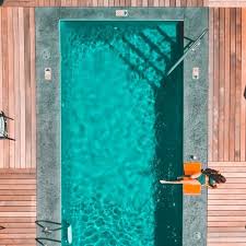 Quick Guide To Testing Your Pool Water