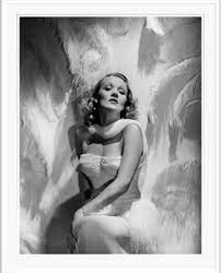 Marlene Dietrich 1937 2022 Black