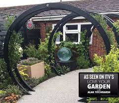 Grange Freestanding Flower Circle Arch