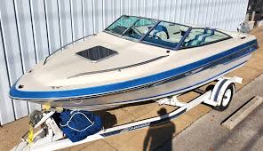 1988 Sea Ray Seville 20 Cuddy Cabin