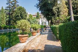 11 Exquisite Gardens In Italy To