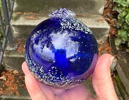 Cobalt Blue Garden Ball Beige Spots