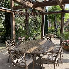 6 Seater Oval Metal Garden Dining Set