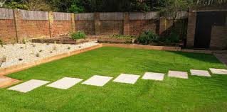 How To Lay Stepping Stones In Your Garden