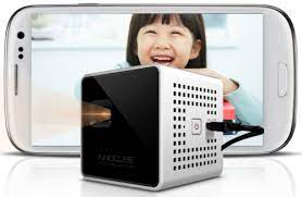 first mhl hdmi pico projector arrives