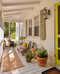 15 Welcoming Small Porches That Bring