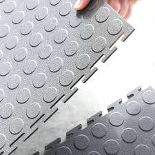 Trafficmaster Gray Raised Coin 18 In X 18 In X 3 1 Mm Rubber Interlocking Modular Flooring Tiles 6 Pack 13 5 Sq Ft