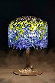 18 Wisteria Lamp