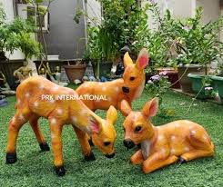 Prk International Garden Deer Set At