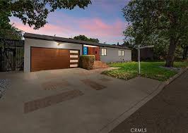 10775 Queensland St Los Angeles Ca