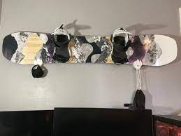 Snowboard Wall Mount With Hooks