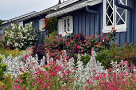 Story Book Cottage Garden Front Yard