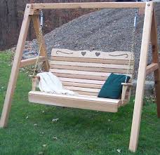 Cedar Royal Country Hearts Porch Swing