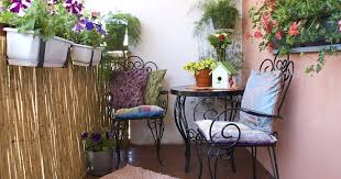 7 Garden Decor Ideas For Your Home Lbb