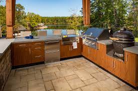 Creating A U Shaped Outdoor Kitchen