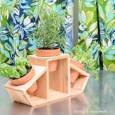 15 Minute Countertop Plant Stand