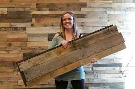 Wooden Pallet Accent Wall Easy