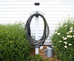 How To Make An Easy Diy Hose Stand