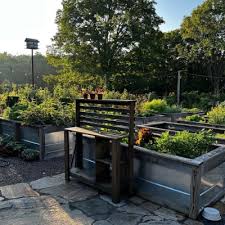 Tall Cedar Potting Bench Gardener S