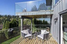 Pros And Cons Glass Railings For Decks