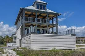 9 Beach Houses That Are 2 500 Sq Ft In Size