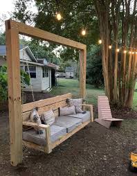 Comfy Garden Swings For Your Backyard