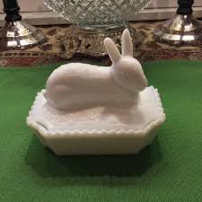 White Milk Glass Rabbit On Nest Candy