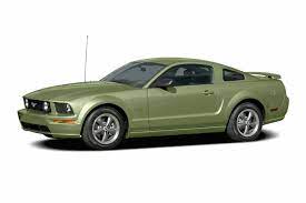 2005 Ford Mustang V6 Deluxe 2dr Coupe