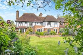 House For In Linersh Wood Bramley