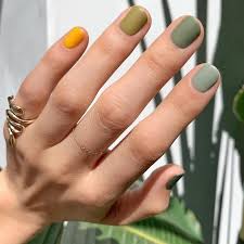 15 Gradient Nail Looks That Span The