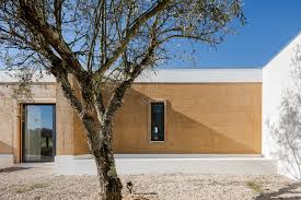 Blaanc Uses Rammed Earth For House In