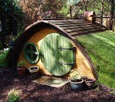 Cute Hobbit House Kit In Garden 1001