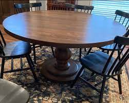 Round Pedestal Dining Table