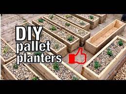 Making Pallet Planters With Left Over