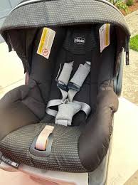 Chicco Keyfit 30 Infant Car Seat With 2